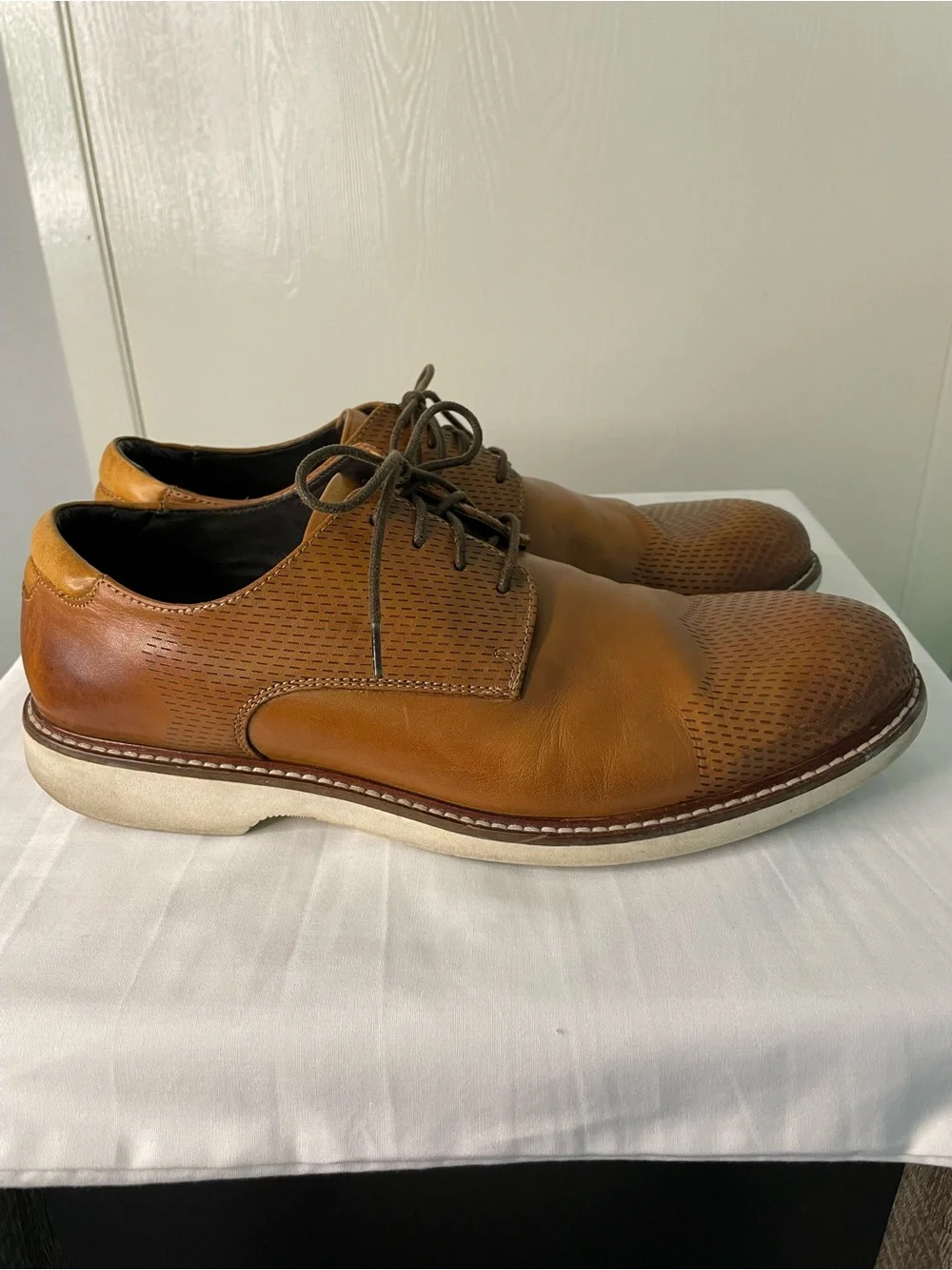 Johnston & Murphy Brown Leather Cap Toe Oxfords 10.5M